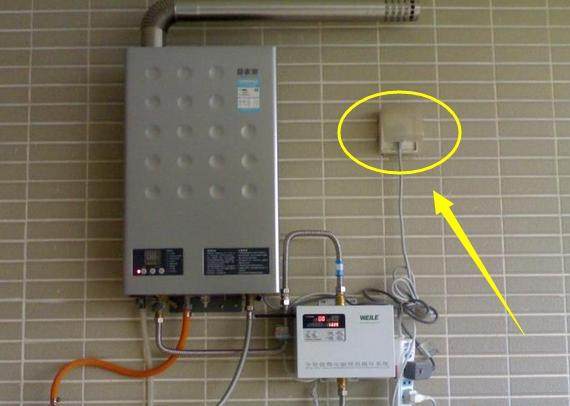 热水器插座位置图片