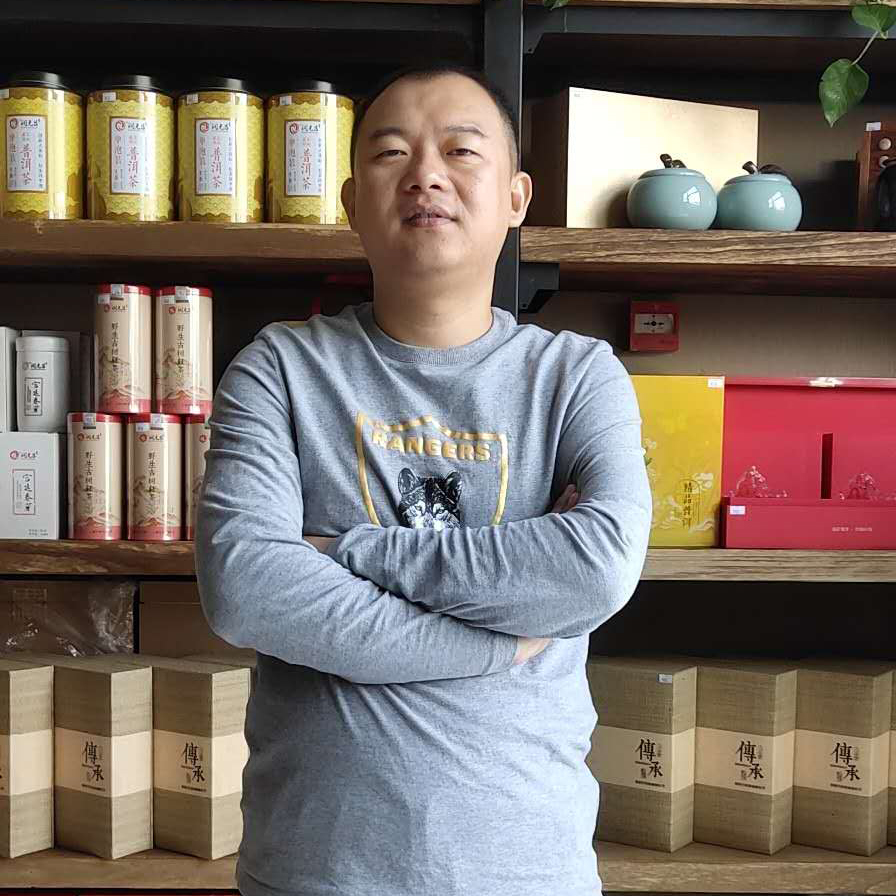 李洪伟