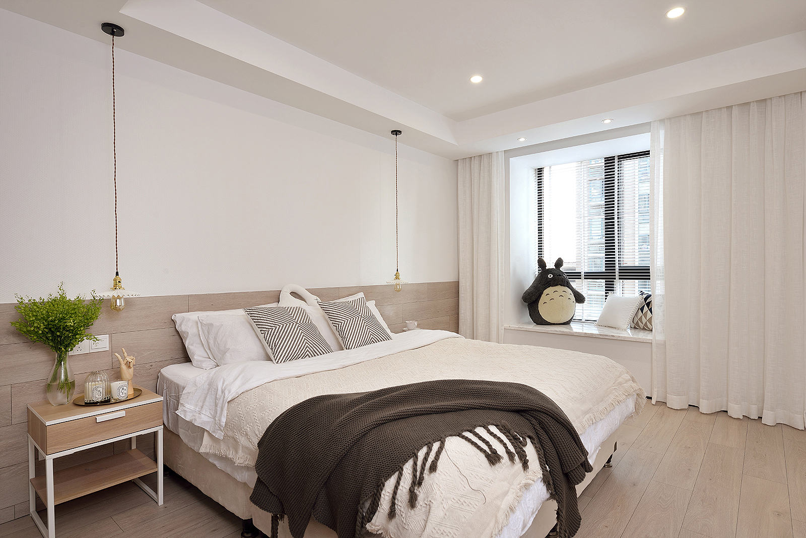 户型现代简约卧室装修效果图现代简约二居卧室装修效果图灰色极简风格