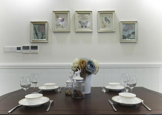 125平美式风格家餐桌图片