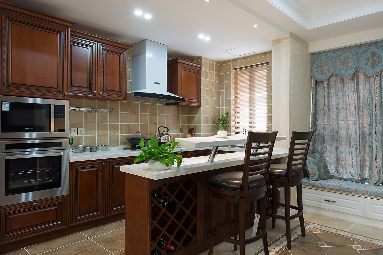 三居室美式风格厨房装修效果图