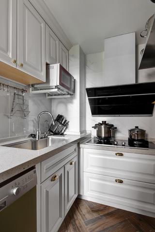 现代美式三居室厨房装修效果图