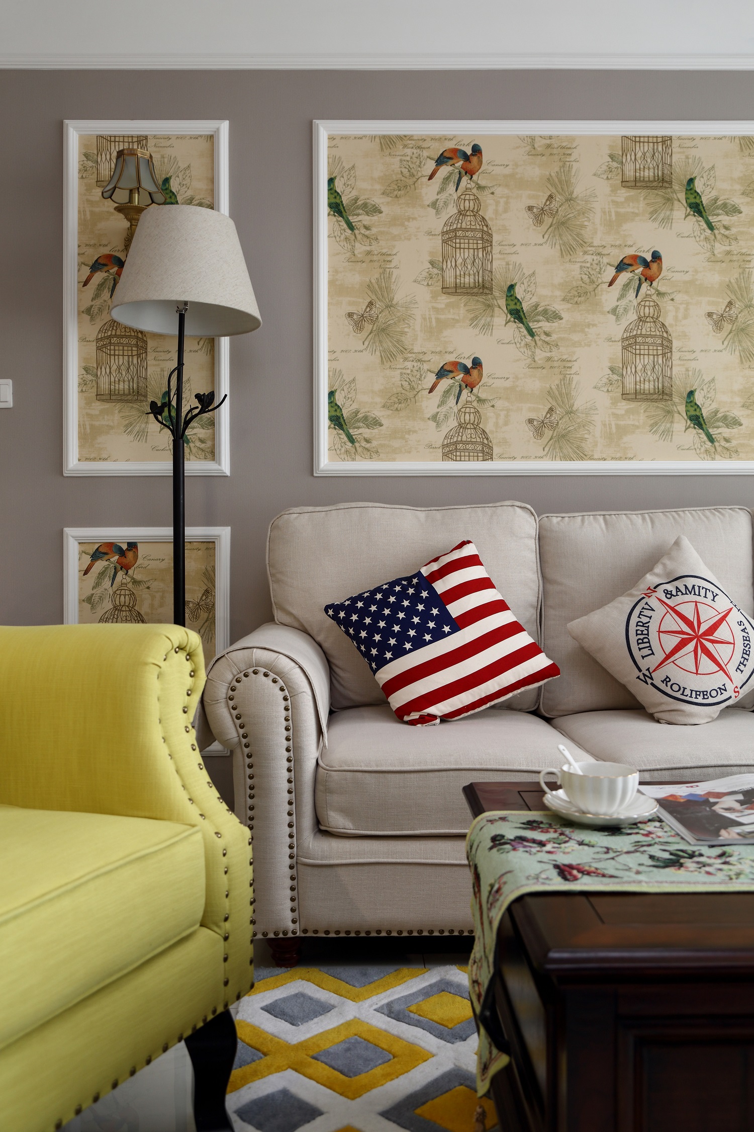 100㎡美式之家沙发背景墙图片