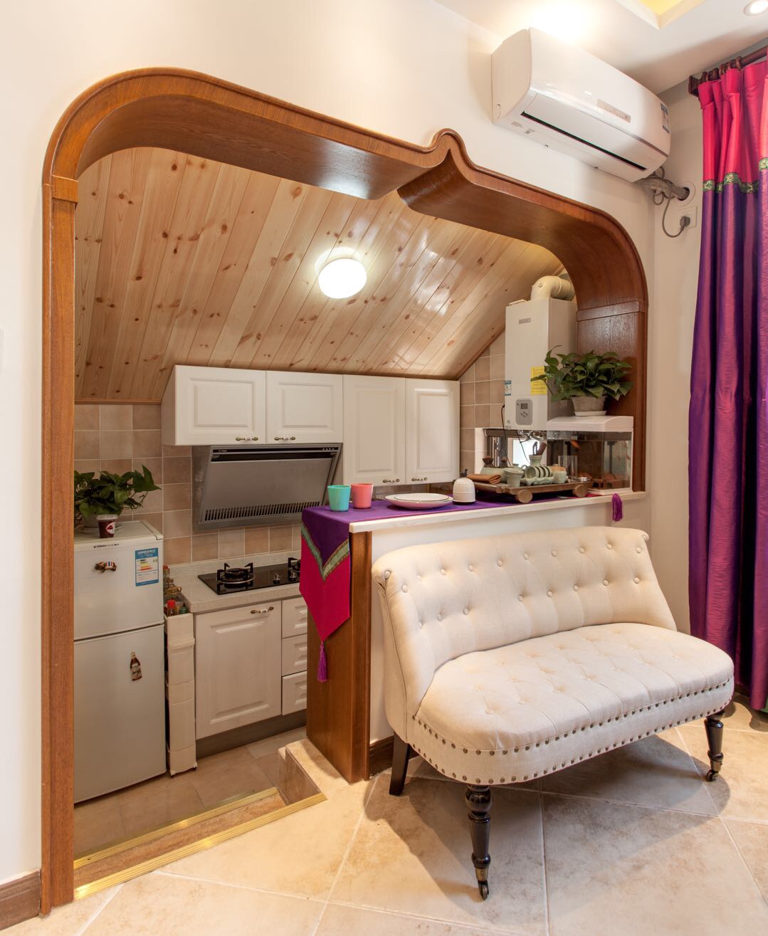 30平米爆改东南亚风两居室.