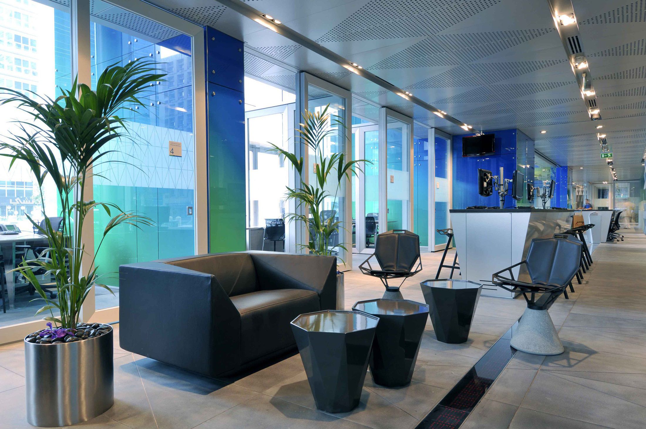 现代办公空间装修效果图