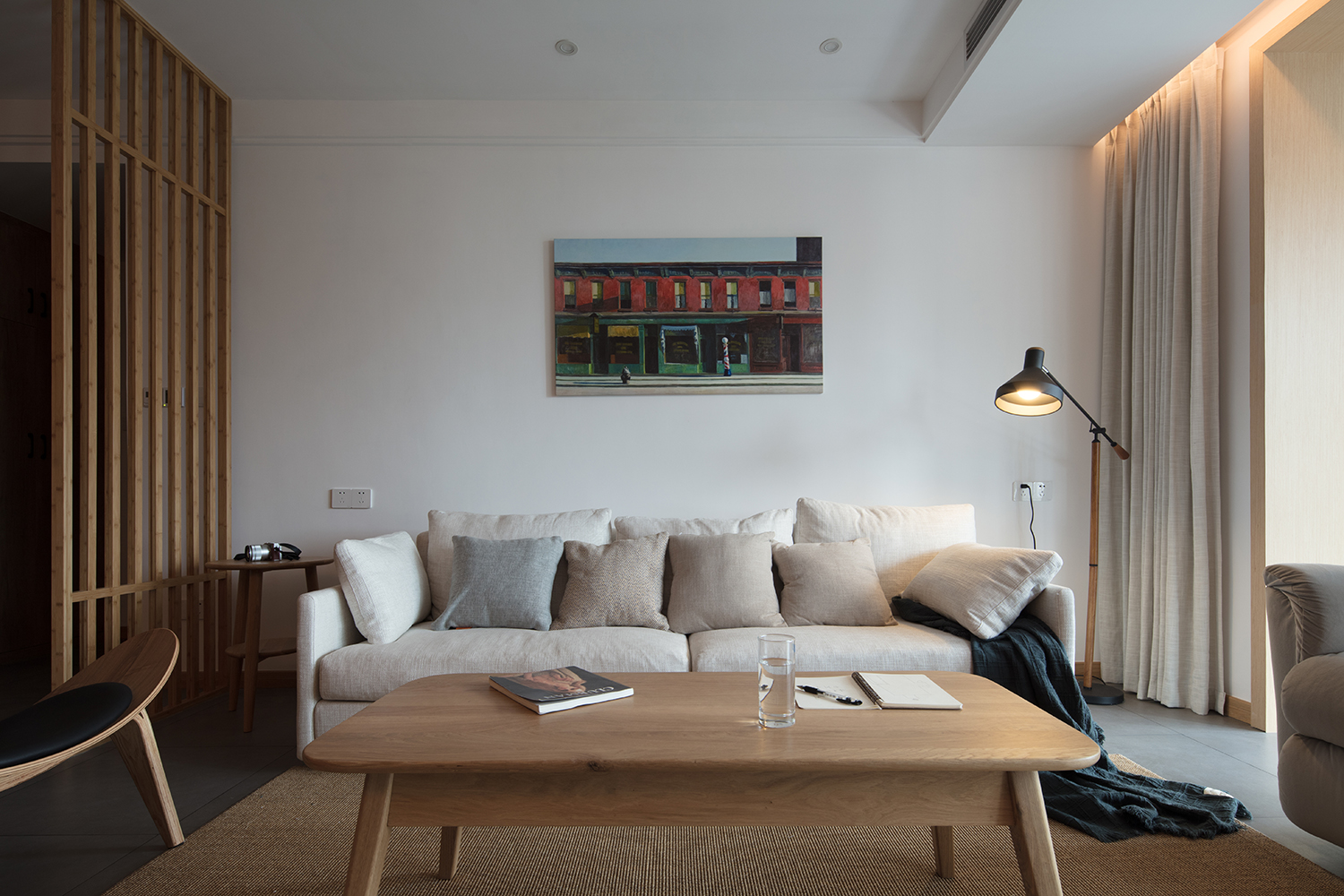 日式风格三居室装修客厅沙发设计