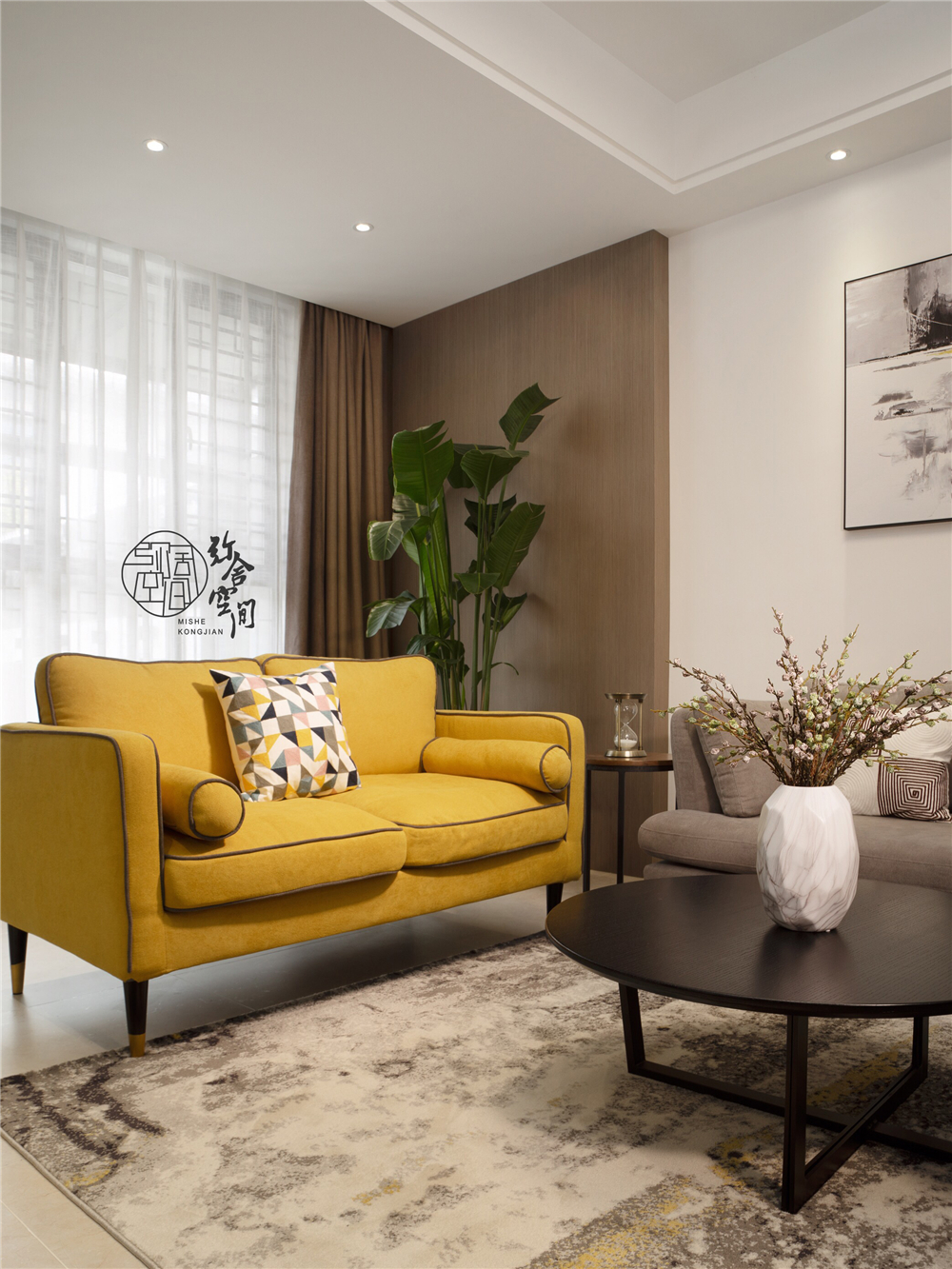 现代简约风三居装修黄色沙发设计