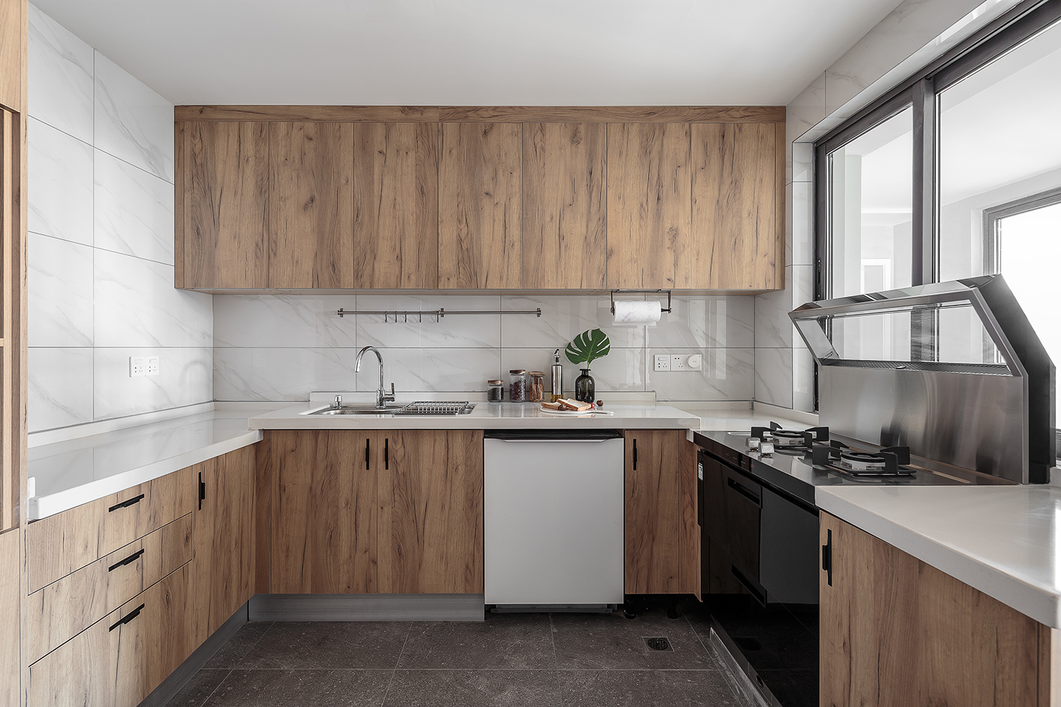 复式木质简约风厨房装修效果图