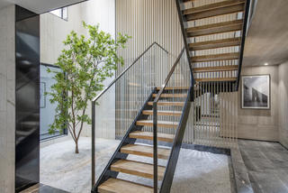 现代风格别墅楼梯装修效果图