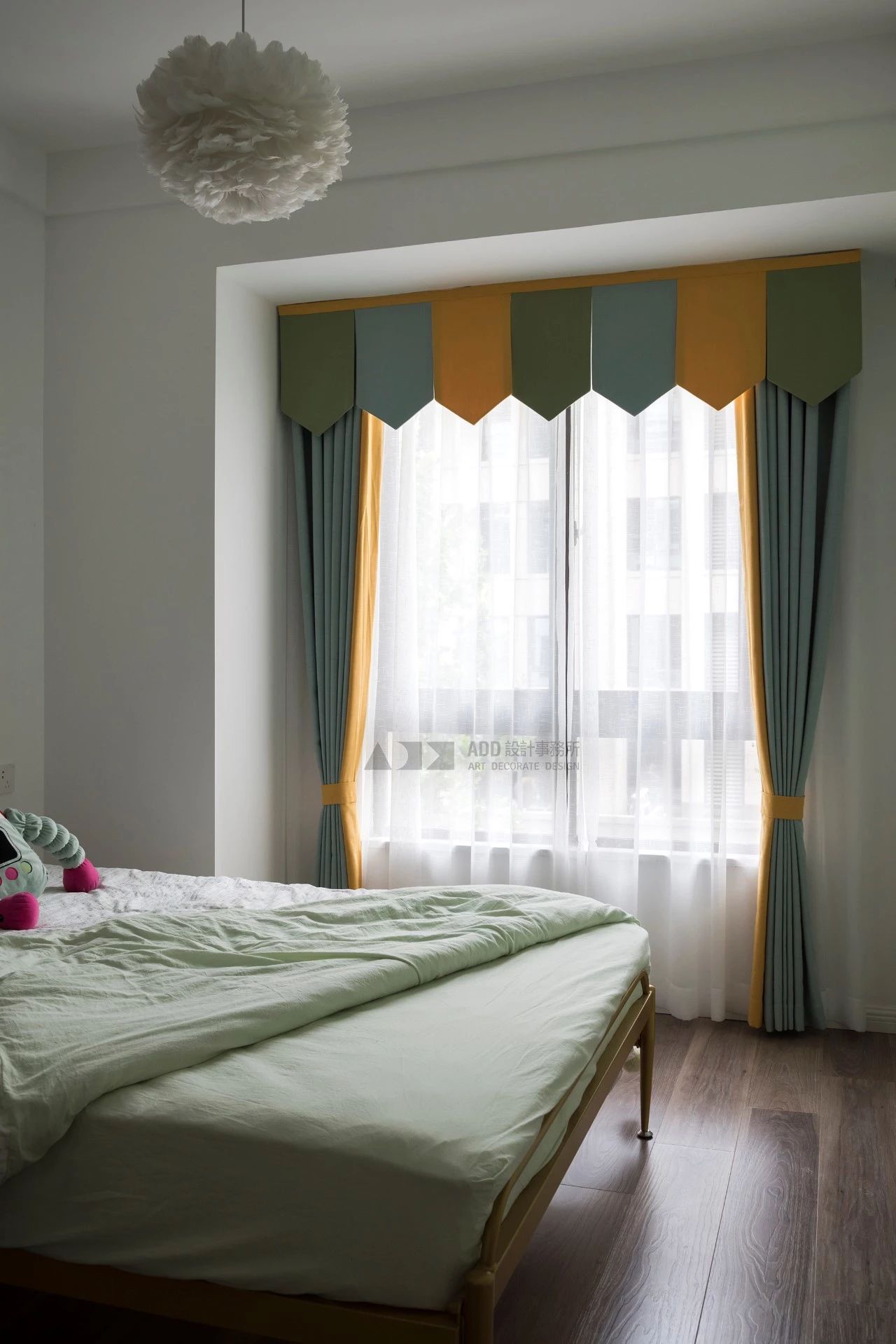 北欧现代三居室装修儿童房窗帘设计