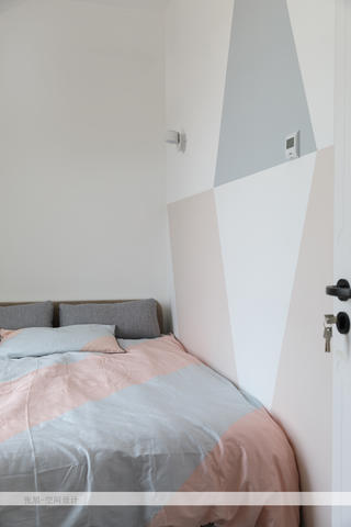 北欧风格三居卧室装修设计图