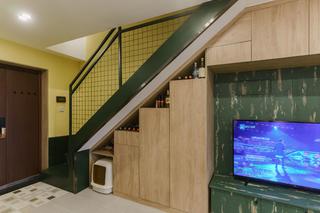 简约loft二居室装修楼梯储物柜设计