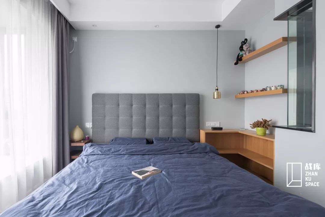 120平现代简约卧室装修效果图