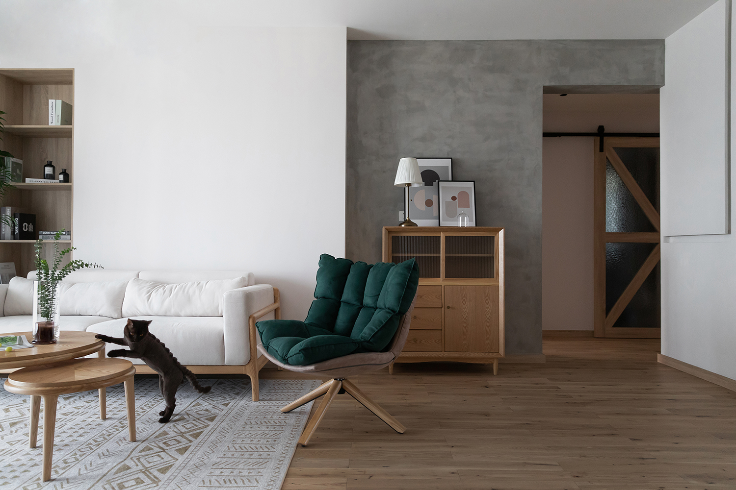 日式风格三居室装修休闲椅设计图