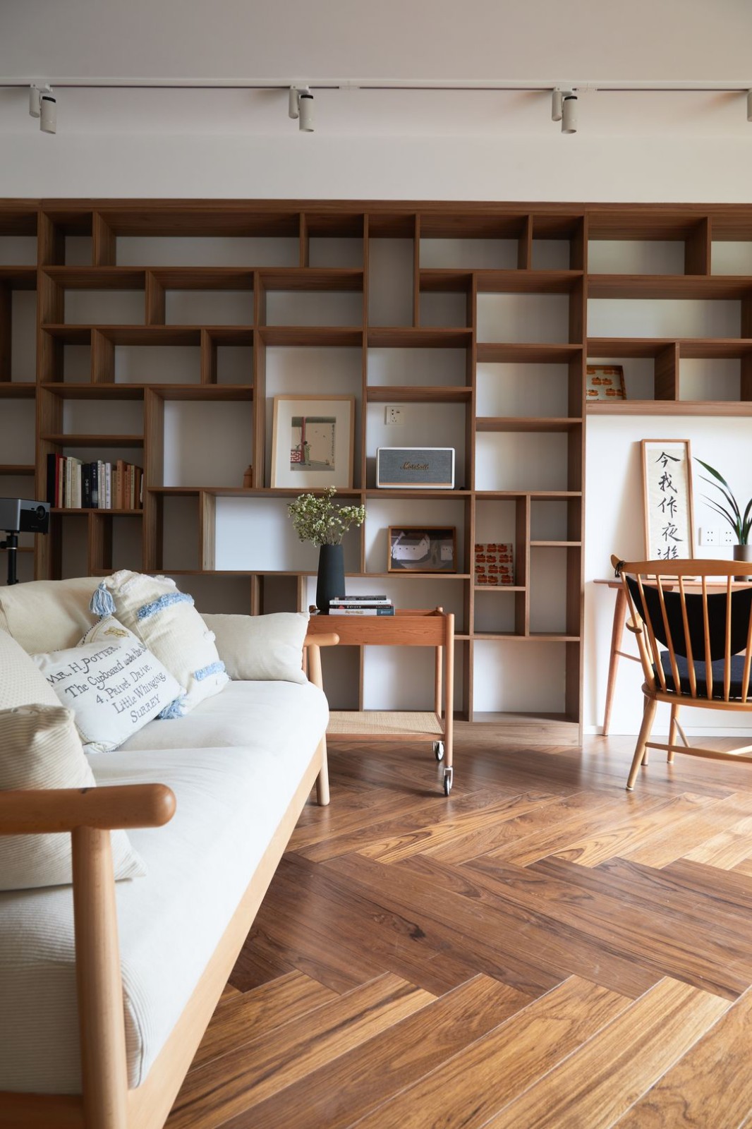 一个家应有的包容与温度,来自于这个家的人,物,空间与自然.