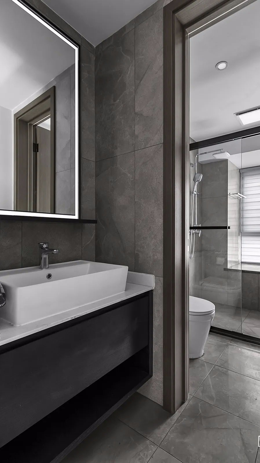 93现代三房装修效果图,现代简约风,黑白灰设计感装修案例效果图-齐家