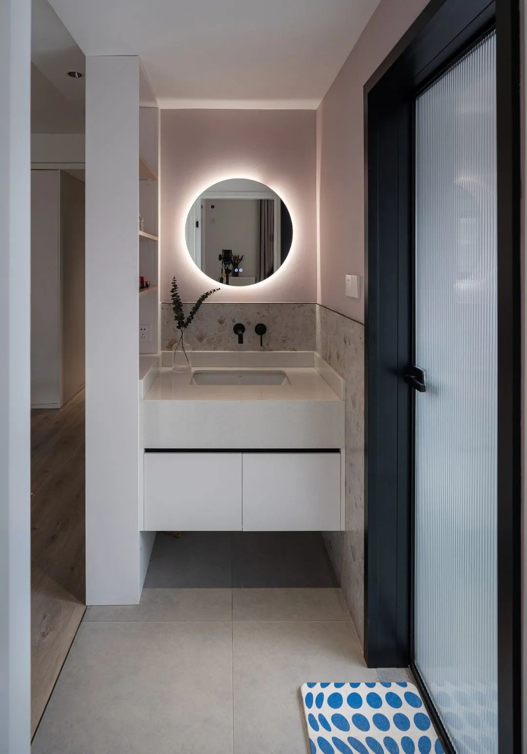 阳台隔断柜效果图 aff4043904e5921ed58fbb3a52b5.jpg?w=1080&h=1544